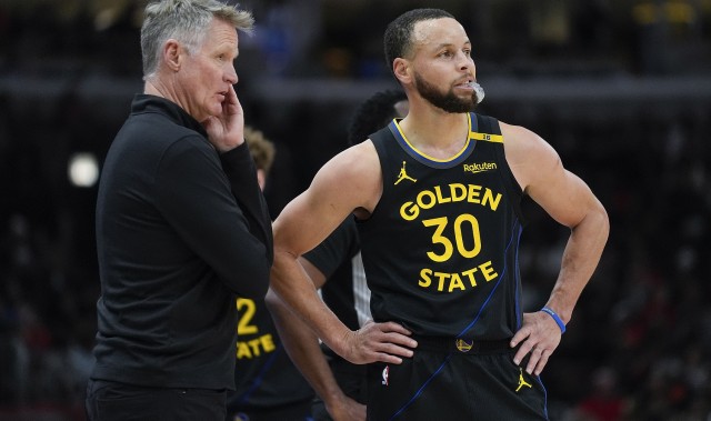 旺财28h5-科尔：库里很沮丧 他现在在做投篮训练&amp;状态还达不到参加训练程度